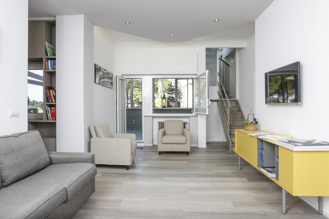Penthouse And Eagle Eye Attic Combo Appartamento